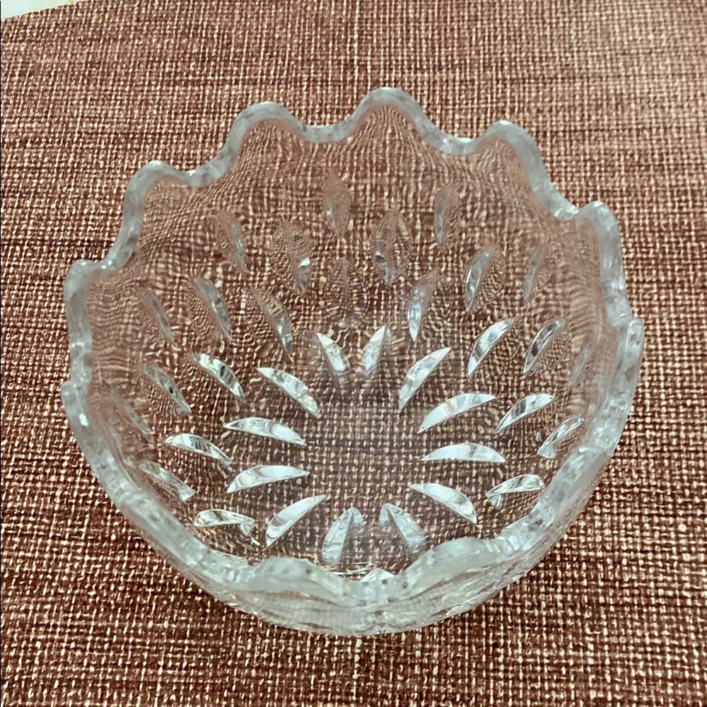 Scalloped Edge Crystal Glass Bowl